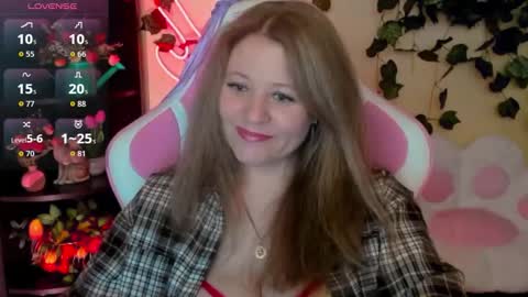 Snapshot of ferall_berrry chatting on March 25, 6:14 pm Ferall Btrrry online show from March 25, 6:14 pm