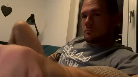 Snapshot of ferdl1988_1 chatting on September 14, 8:08 pm ferdl1988_1 online show from September 14, 8:08 pm