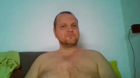 Snapshot of ferkooo111 chatting on February 18, 3:42 am Dorotheo online show from February 18, 3:42 am