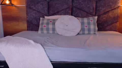 FERNANDA BROWN  online show from July 23, 1:58 am