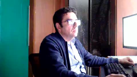 fernandoreutergrant online show from October 14, 10:54 pm