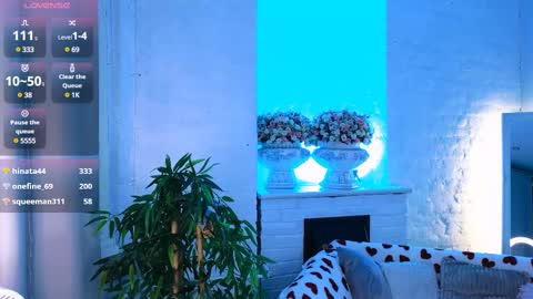 ferry_tail online show from February 25, 4:42 pm