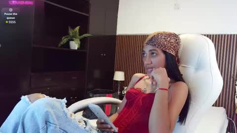 Snapshot of ffreyja_ chatting on February 21, 4:52 pm Freyja online show from February 21, 4:52 pm