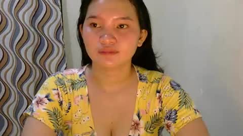 fhwilloughbyxx online show from June 22, 10:45 am