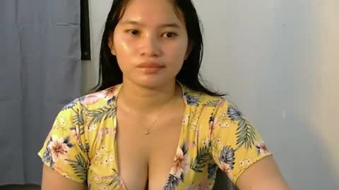 fhwilloughbyxx online show from July 3, 10:54 am