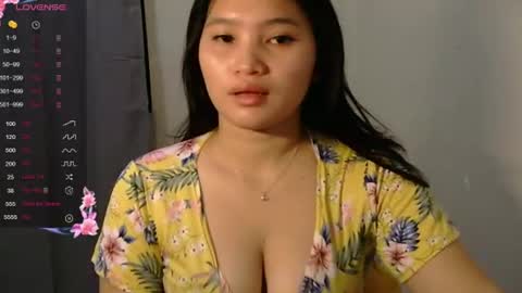 fhwilloughbyxx online show from July 4, 12:11 pm
