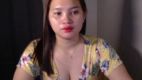 fhwilloughbyxx online show from July 28, 11:05 am