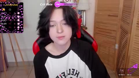 Snapshot of fiamoory chatting on November 18, 8:08 am fiamoory online show from November 18, 8:08 am