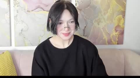 fiamoory online show from March 6, 8:44 am