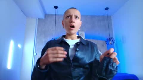   online show from September 22, 11:45 am