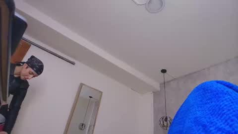   online show from November 28, 12:08 pm