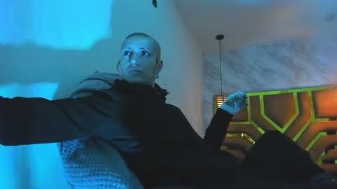   online show from March 22, 1:14 pm