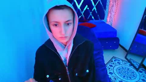   online show from July 28, 3:21 pm