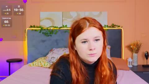 Snapshot of fiery_foxy chatting on October 6, 4:10 am Mabel online show from October 6, 4:10 am