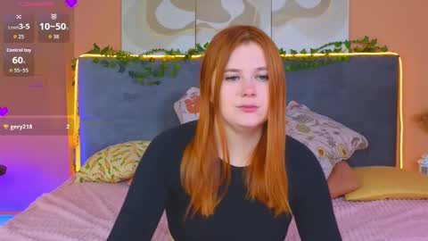 Snapshot of fiery_foxy chatting on October 15, 4:23 am Mabel online show from October 15, 4:23 am