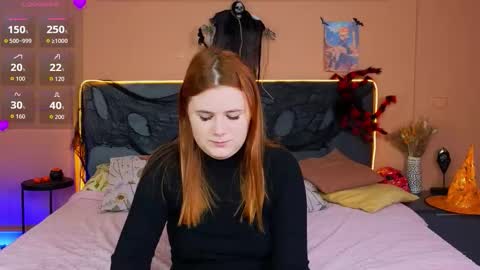 Snapshot of fiery_foxy chatting on October 22, 4:13 am Mabel online show from October 22, 4:13 am