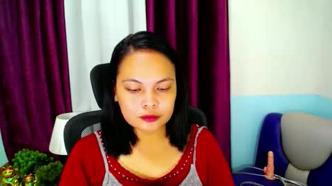 Snapshot of filipina_oh_carol chatting on December 2, 2:06 am miss carol online show from December 2, 2:06 am