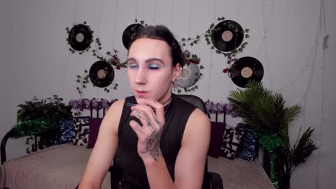 Honey Ill be waiting for you Tue Wed Thu Fri Sat Sun 10am-5pm online show from December 29, 10:01 am