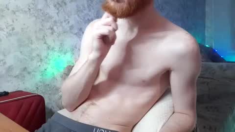 Snapshot of fillipsondon chatting on January 21, 11:13 pm Whitechocolate online show from January 21, 11:13 pm