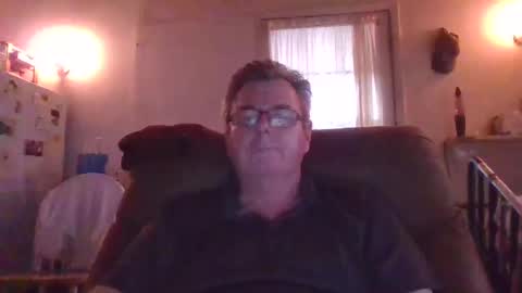 Snapshot of finderfiner chatting on February 21, 1:34 pm finderfiner online show from February 21, 1:34 pm