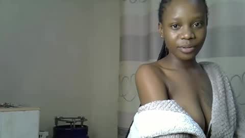fine_queen12 online show from December 15, 11:55 am