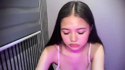Snapshot of finekeona chatting on April 29, 3:38 pm KEONA online show from April 29, 3:38 pm