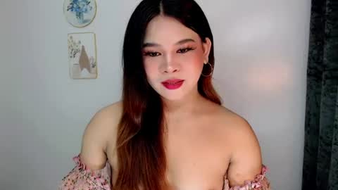 Jasmine online show from July 18, 10:46 pm