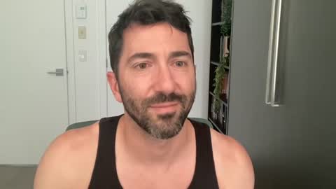 Finn Riley online show from July 4, 6:03 pm