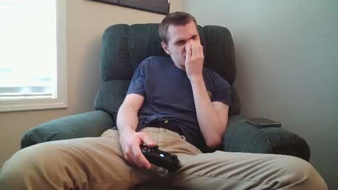 Snapshot of finnabun33 chatting on June 20, 5:49 pm Jake I am Bicurious online show from June 20, 5:49 pm