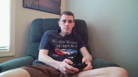 Snapshot of finnabun33 chatting on July 2, 6:58 pm Jake I am Bicurious online show from July 2, 6:58 pm