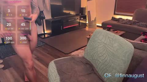 Finn August online show from February 7, 2:04 am