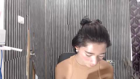 fiona908995 online show from February 17, 10:34 am