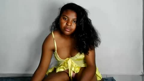 Snapshot of fiona_00 chatting on June 5, 2:23 pm fiona_00 online show from June 5, 2:23 pm