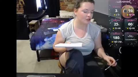 Fionna online show from June 2, 7:49 pm