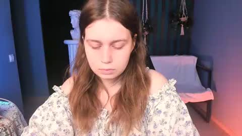 fiora online show from June 11, 5:49 am