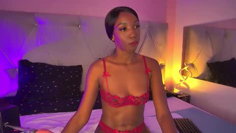 Snapshot of fiorelalenin chatting on September 30, 12:43 pm Fiorela Lenin online show from September 30, 12:43 pm