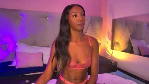 Snapshot of fiorelalenin chatting on October 20, 7:03 pm Fiorela Lenin online show from October 20, 7:03 pm