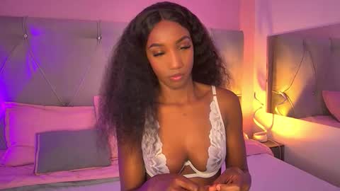 Snapshot of fiorelalenin chatting on October 29, 7:04 pm Fiorela Lenin online show from October 29, 7:04 pm