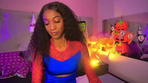 Snapshot of fiorelalenin chatting on October 31, 12:50 pm Fiorela Lenin online show from October 31, 12:50 pm