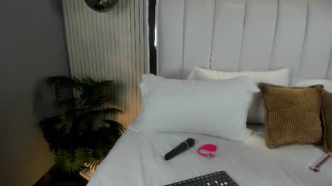 Fiorela online show from June 15, 12:18 pm