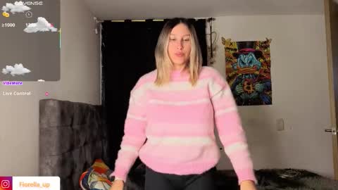 F I O R E L L A  online show from October 23, 1:27 am