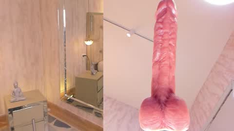 fiorellaricci_ online show from November 22, 1:54 pm