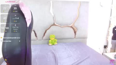 Snapshot of fiory_tay chatting on May 31, 11:28 am fiory tay online show from May 31, 11:28 am