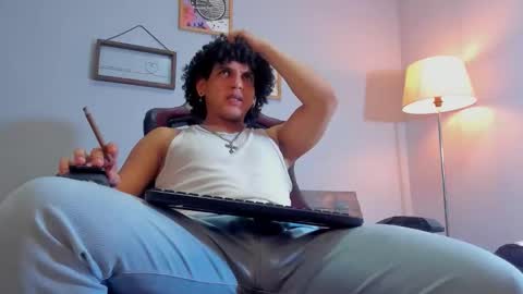 fire_boy69 online show from September 29, 4:12 pm