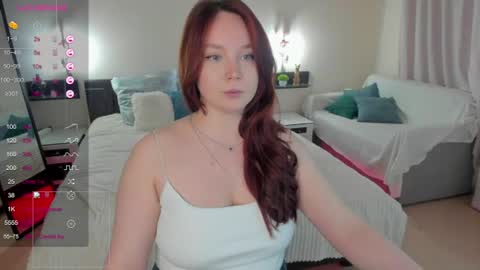 Snapshot of fire_emily chatting on June 11, 1:05 am fire_emily online show from June 11, 1:05 am