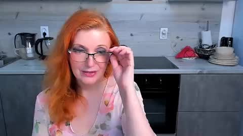 Snapshot of fire_foxone chatting on June 19, 8:34 pm FireFox online show from June 19, 8:34 pm