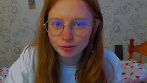 fire_luna online show from May 10, 10:53 am