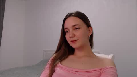 fireflies_fly_ online show from December 1, 7:41 pm