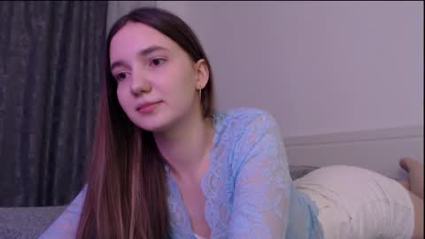 fireflies_fly_ online show from February 27, 7:47 pm