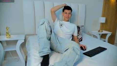 Snapshot of fireguy_99 chatting on November 6, 1:56 pm Nicolas online show from November 6, 1:56 pm